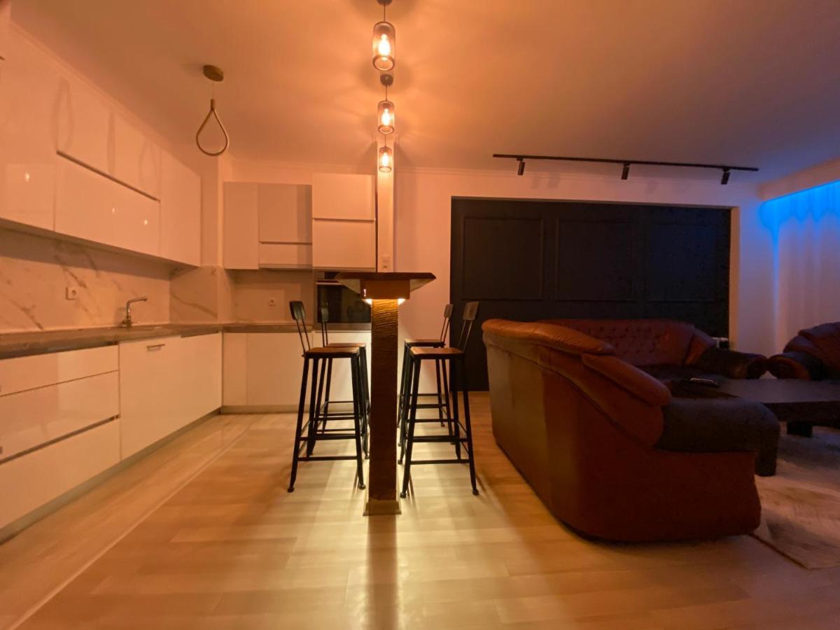 Prishtina Escape Apartments Пристина Екстериор снимка