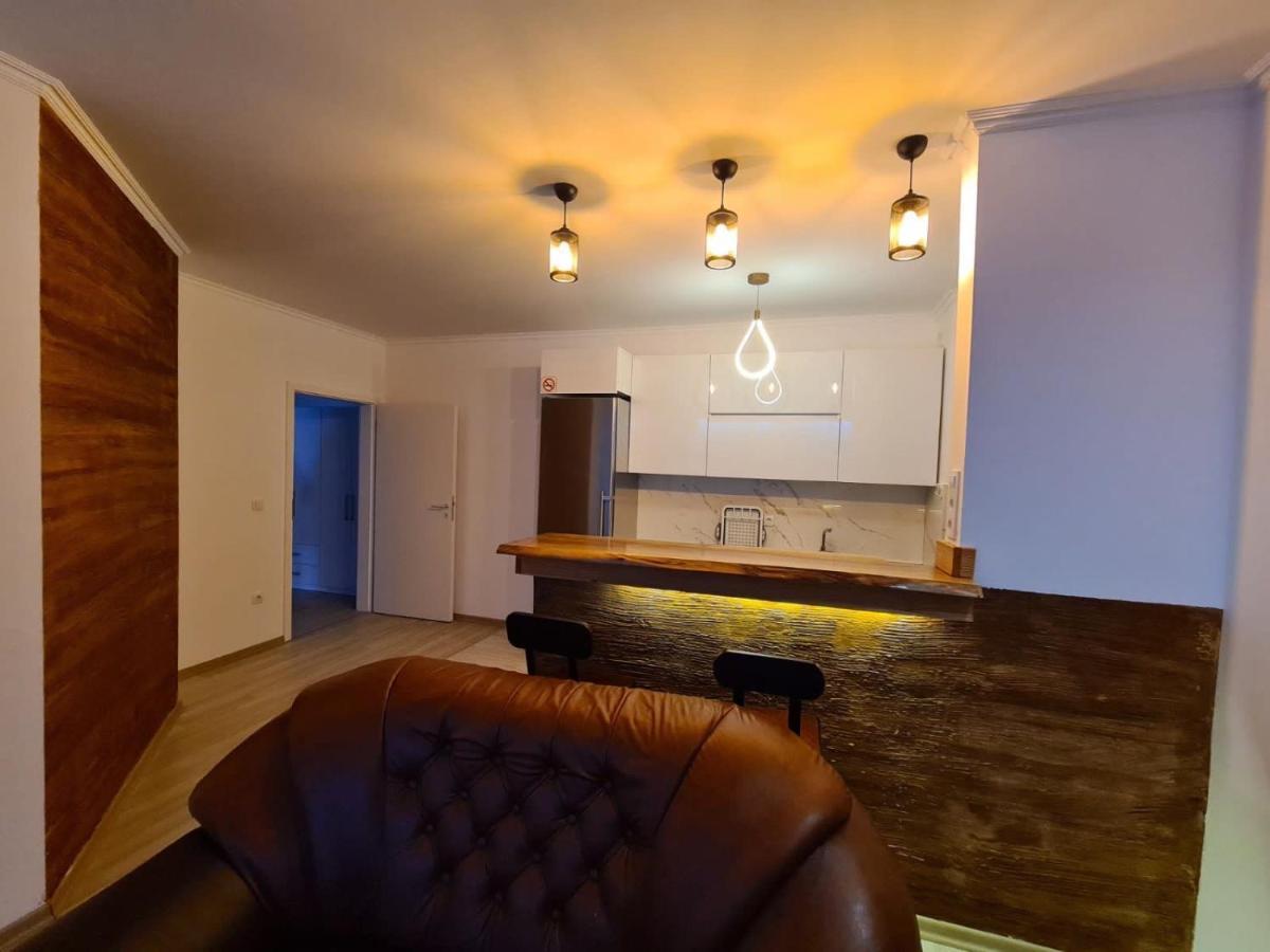 Prishtina Escape Apartments Пристина Екстериор снимка