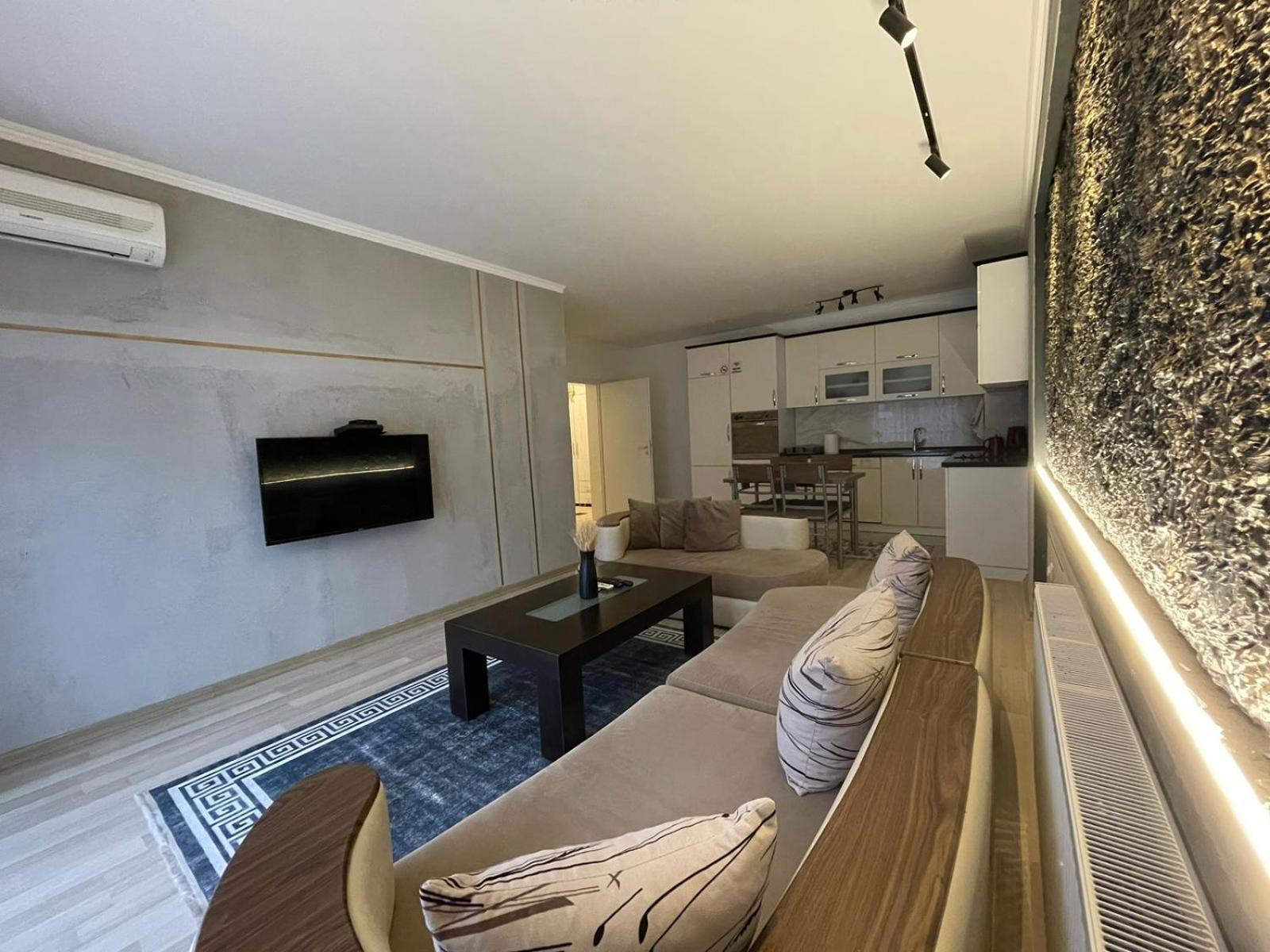 Prishtina Escape Apartments Пристина Екстериор снимка