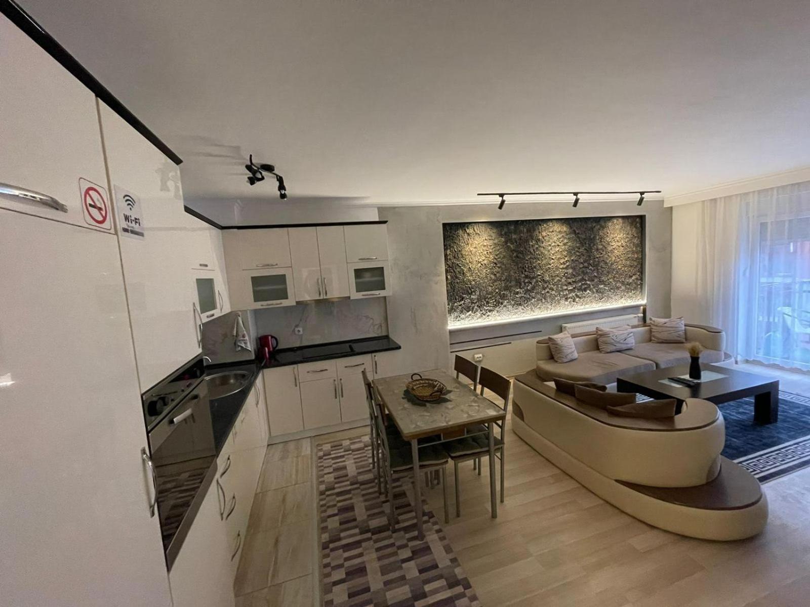 Prishtina Escape Apartments Пристина Екстериор снимка